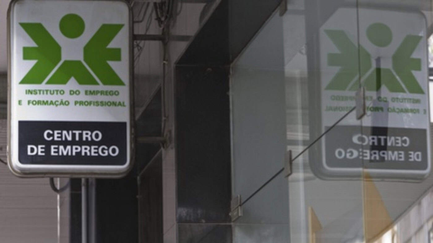 Taxa de desemprego com queda homóloga para 5,8% em fevereiro