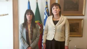 Portugal vai enviar "em breve" mais de 99 toneladas de material médico e militar 