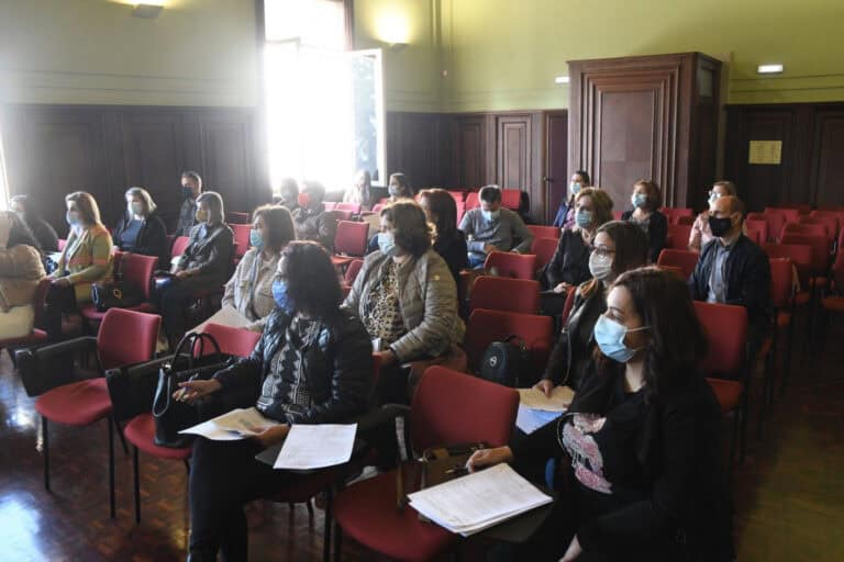 Câmara de Famalicão integra mais 25 auxiliares de ação educativa