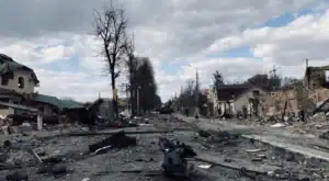 Putin condecora brigada acusada de assassinatos em Bucha&nbsp;