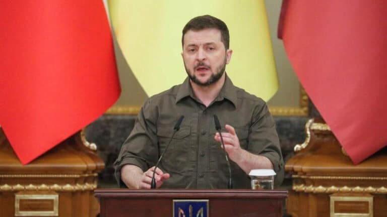 Zelensky acredita que começou a "batalha pelo Donbass"