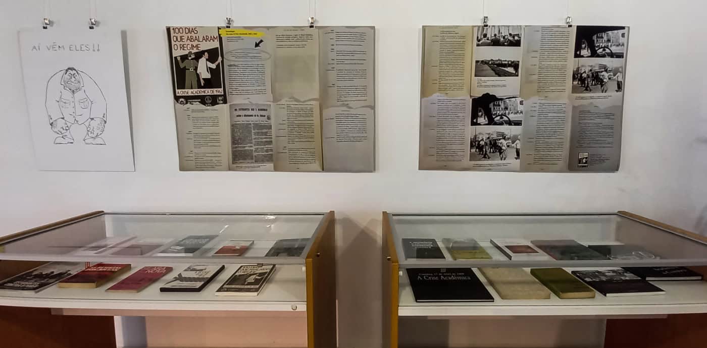 Pacheco Pereira faz visita guiada a exposição na Universidade do Minho