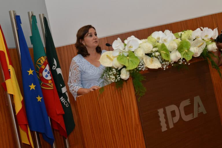 Maria José Fernandes toma posse como presidente dos Politécnicos esta quarta-feira