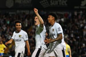 FC Famalicão assegura permanência na I Liga. Moreirense na zona de descida