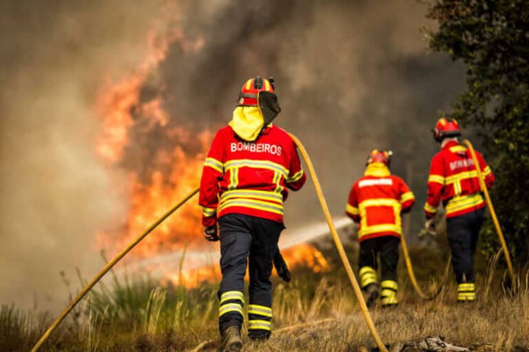 Bombeiros querem conhecer diretiva financeira antes da aprovação de dispositivo de combate a incêndios