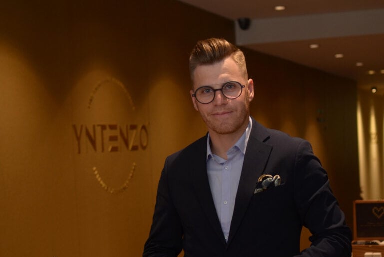 Daniel Vilaça sucede a Macedo Barbosa na presidência da AEB