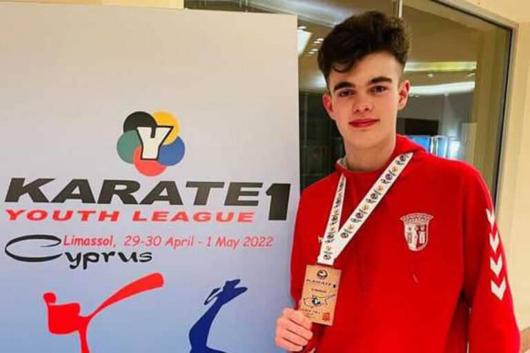 Guilherme Gonçalves conquista ouro no torneio Karate 1 Youth League