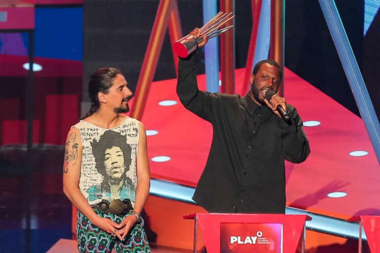 Dino D'Santiago venceu pela terceira vez prémios Play de Melhor Artista e da Crítica