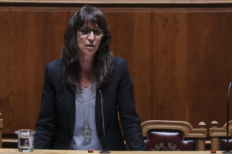 Ministra da Defesa defende que OE2022 responde “de forma direta” à guerra na Ucrânia