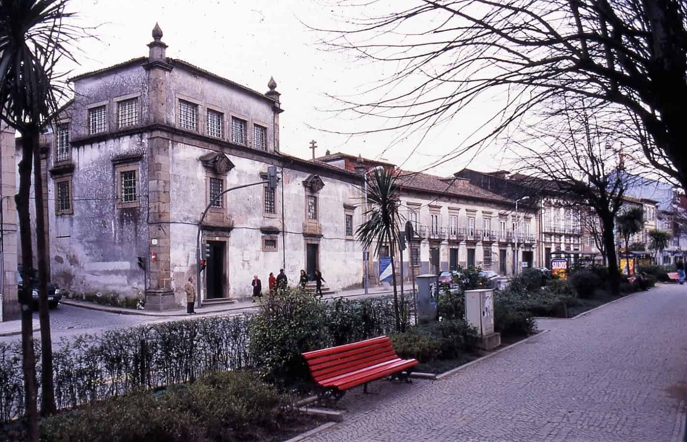 BE solicita esclarecimentos à Câmara de Braga sobre acesso a jardim público nas Convertidas