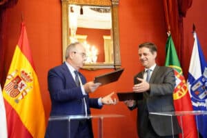 Braga e Santiago de Compostela formalizam acordo de geminação  