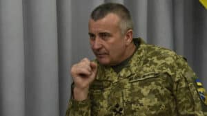 Zelensky destitui comandante das Forças de Defesa Territorial