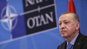 Turquia vai vetar adesão de Finlândia e Suécia à NATO 