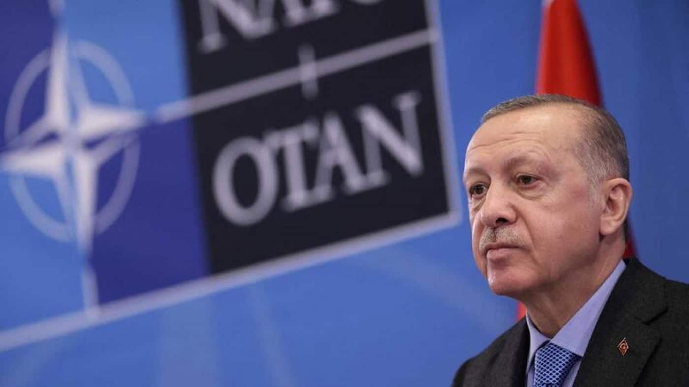 Turquia vai vetar adesão de Finlândia e Suécia à NATO