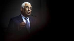 Costa visita tropas portuguesas na Roménia 