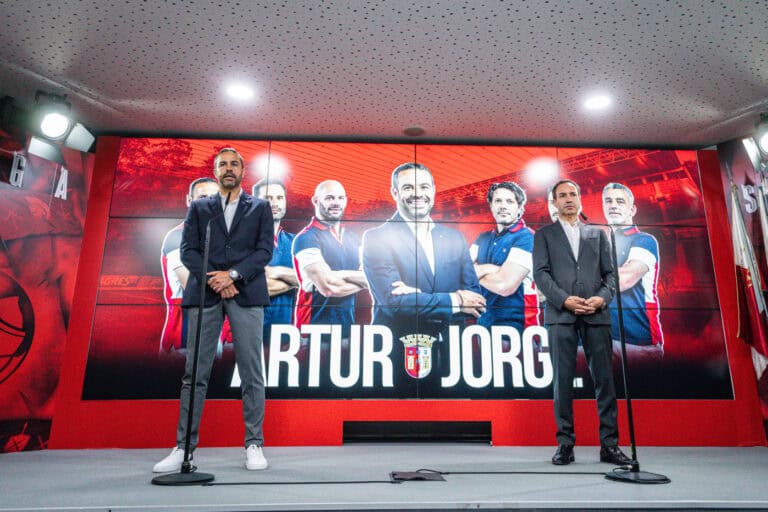 Artur Jorge apresentado como treinador da equipa principal: “Chego hoje ao topo”