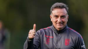Carreira de Carvalhal prossegue nos Emirados Árabes Unidos