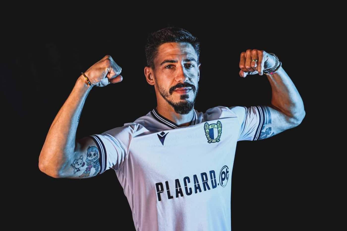 André Simões é o primeiro reforço do FC Famalicão&nbsp;
