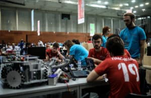Humanos vs robôs. European RoboCup desafia os melhores de 15 países em Guimarães