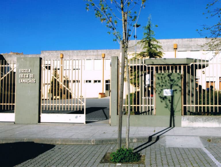 Docentes e funcionária agredidas em escola de Braga