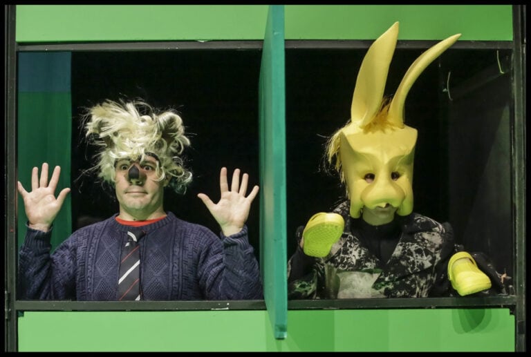 Theatro Circo recebe 'Dona raposa e outros animais' pela Companhia de Teatro de Almada