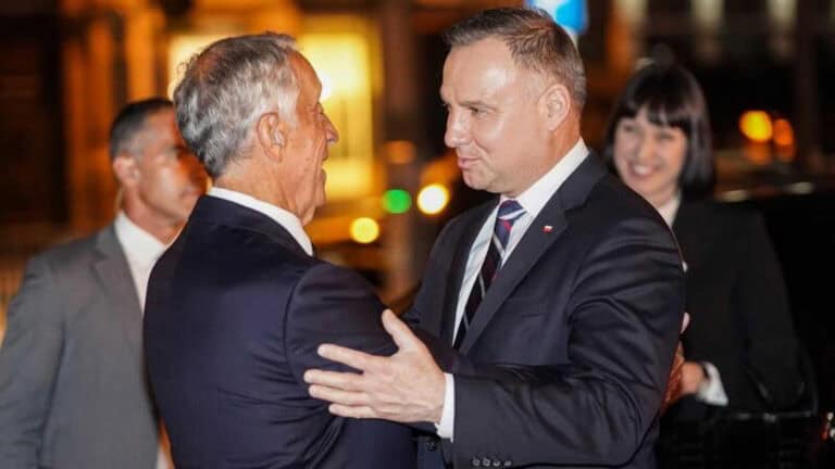 Marcelo recebe convite para visitar Polónia nas próximas semanas