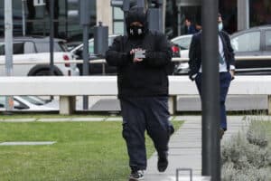 Vinte e dois arguidos no processo Hammerskins condenados a penas entre seis meses e nove anos de prisão