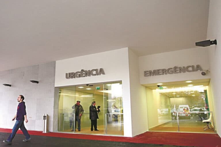 Ataque a enfermeiros e vigilante no hospital de Famalicão tem 13 suspeitos