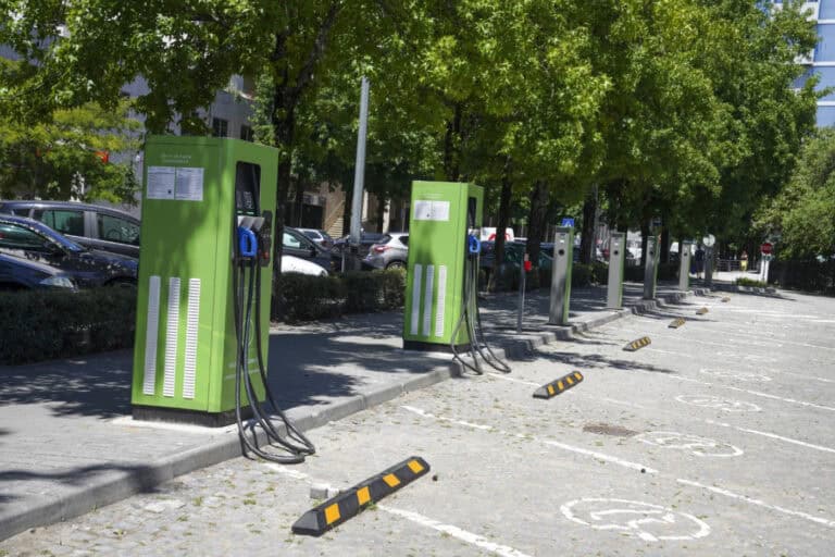 Hub de carregamento de veículos elétricos instalado em Guimarães