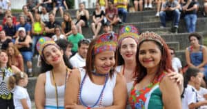 Arraial luso-brasileiro celebra cultura junina