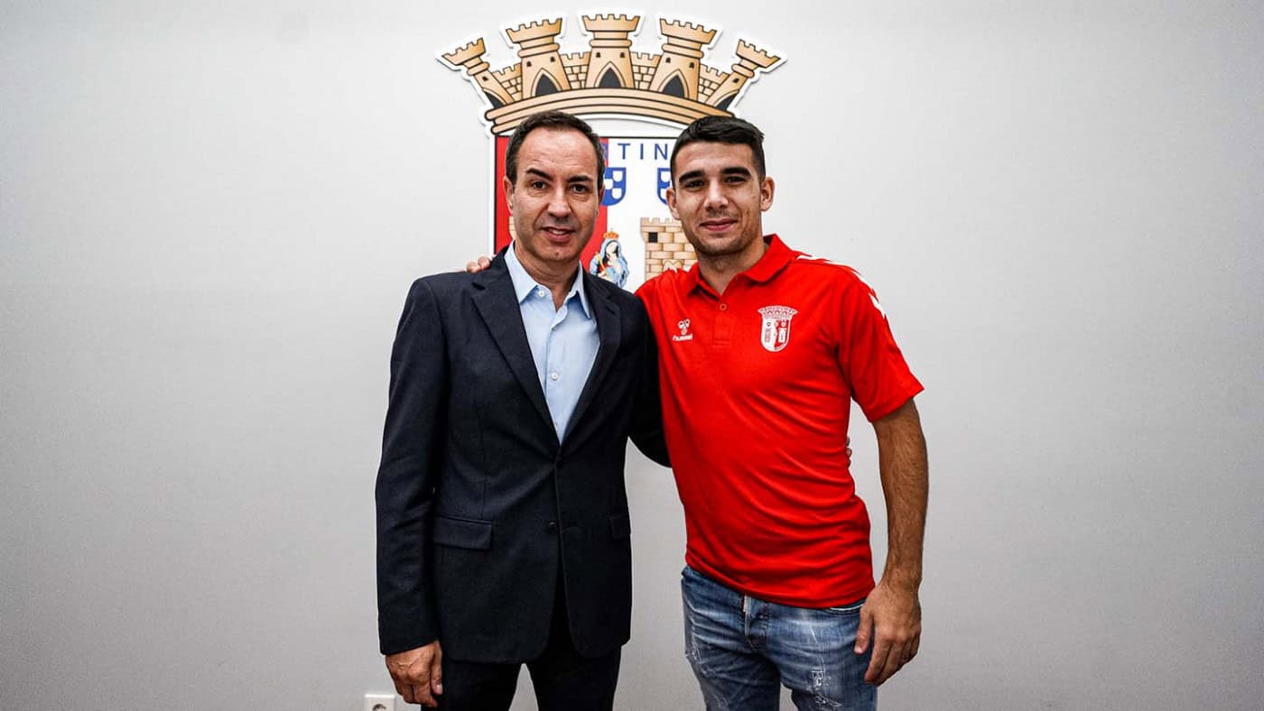 Víctor Gómez assina pelo SC Braga