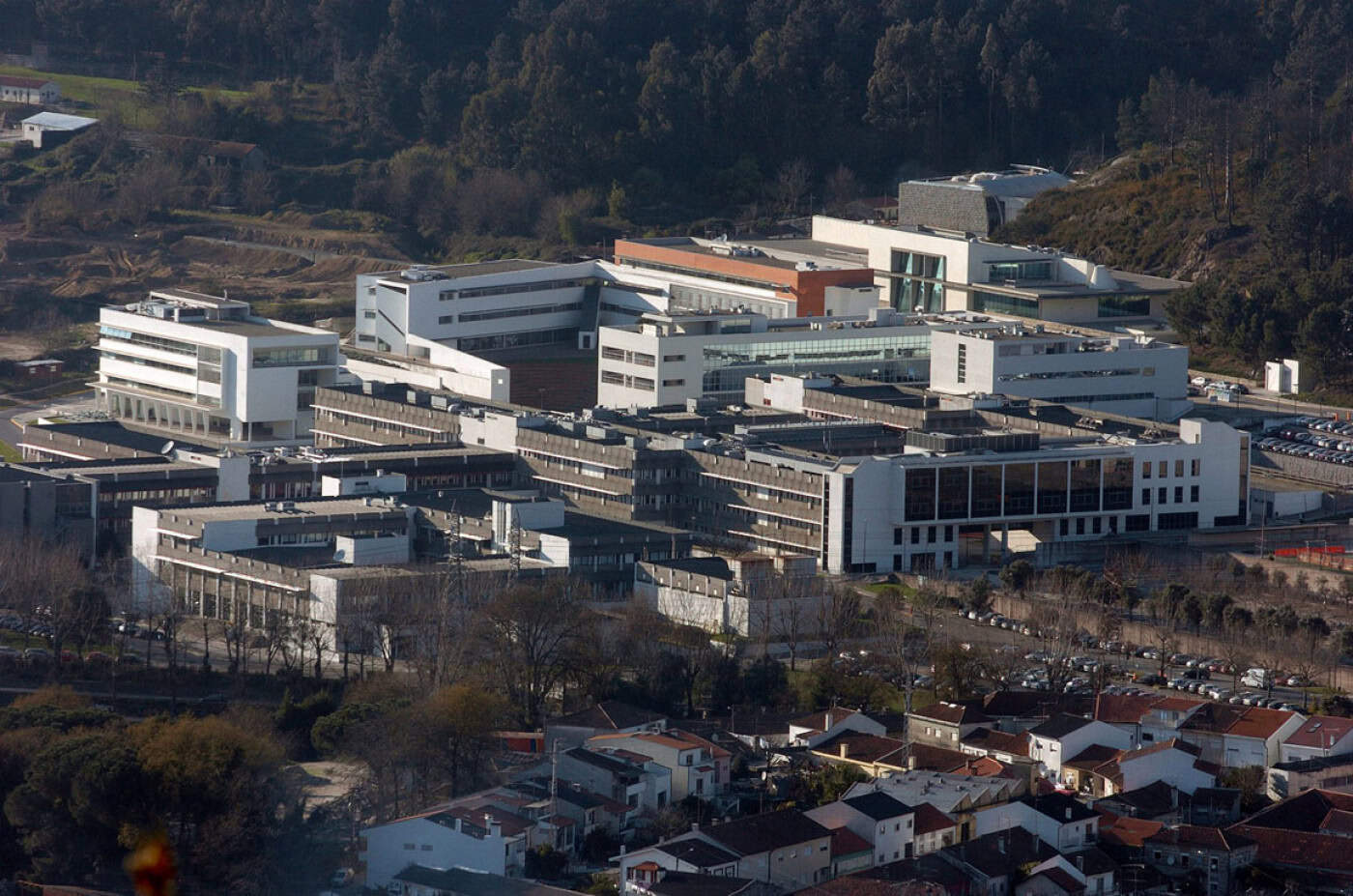 Escolas de Direito e Medicina autorizadas a aumentar propinas em alguns mestrados