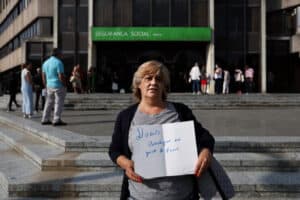 Doente com cancro está com baixa sem vencimento porque junta médica diz que "tem que trabalhar"