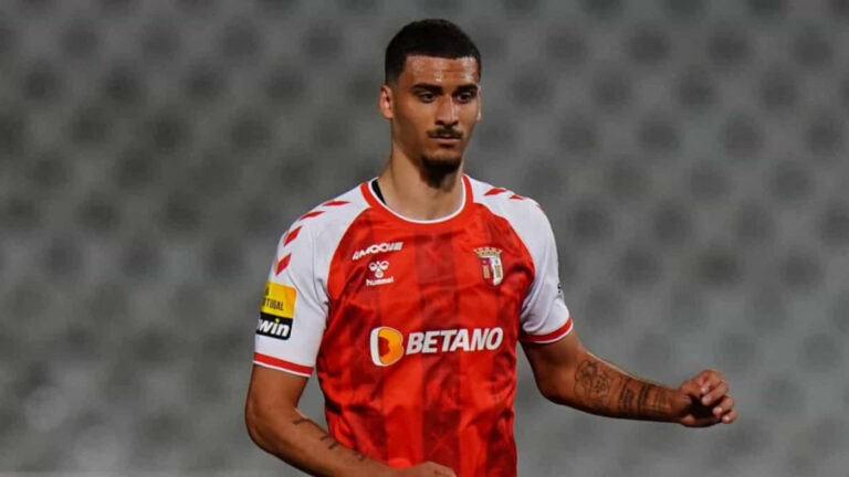 David Carmo vai para o FC Porto por 20 milhões e assina por cinco épocas