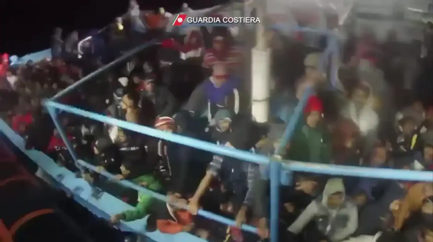 Mais de 1300 migrantes chegam às costas italianas