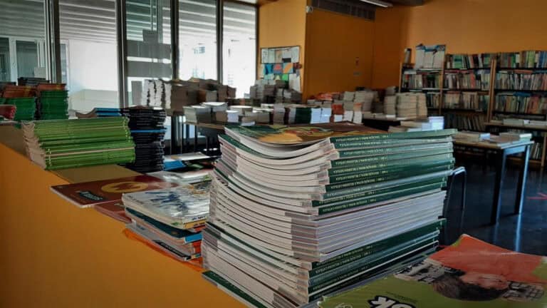 Manuais escolares gratuitos. Vales começam a ser emitidos a 2 de agosto