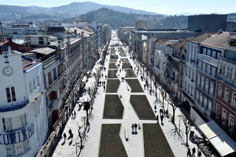 Livre defende criação de refúgios climáticos em Braga