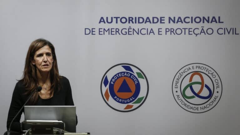 Portugal sinalizou compra de dois aviões Canadair