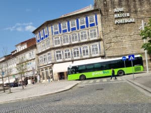 Carregamento dos passes da Guimabus chega às freguesias