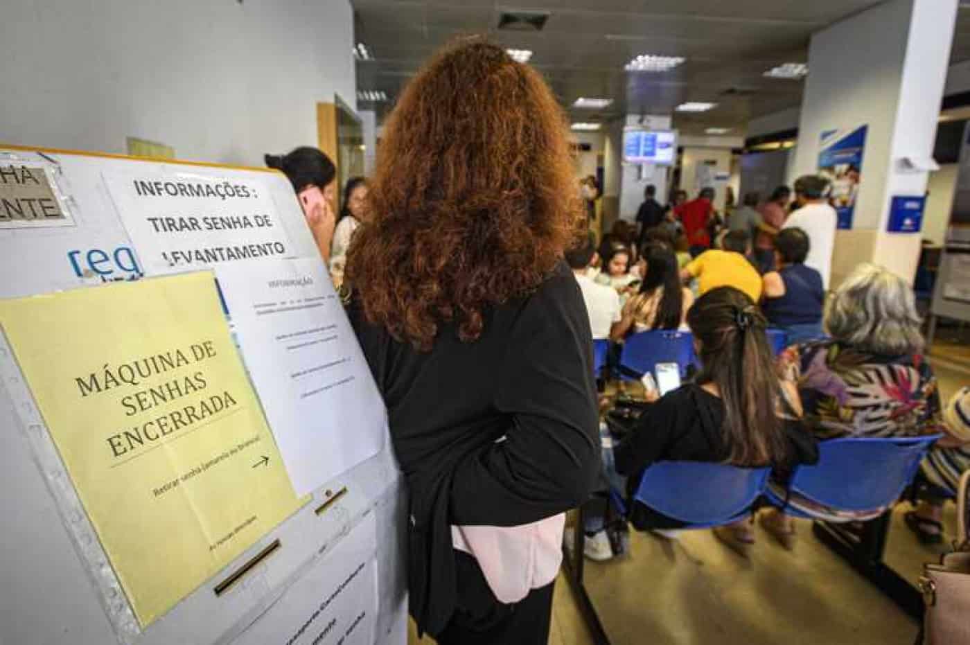 Funcionários dos registos mantêm greve e começa já esta segunda-feira