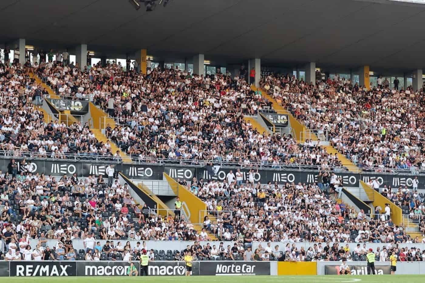 Vitória SC exige retirada de caso de racismo com Marega em livro de filosofia