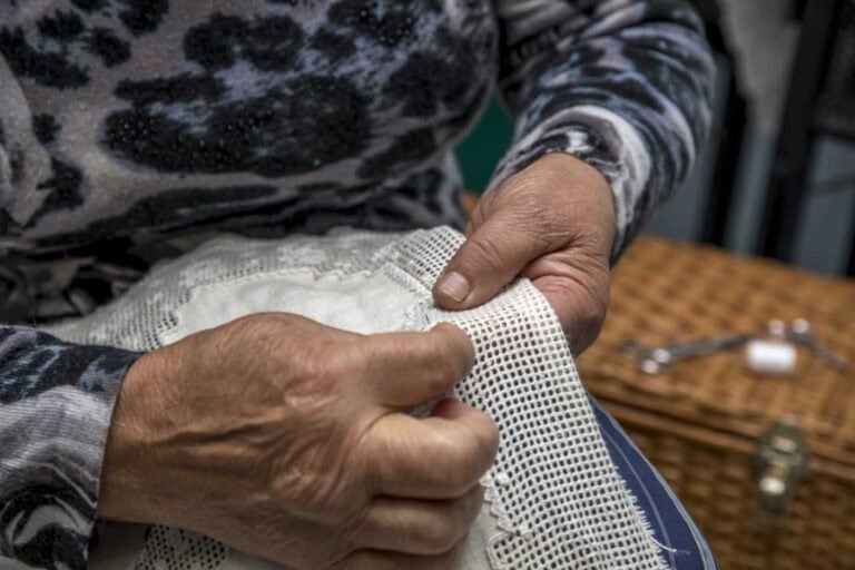 Barcelos candidata Bordado de Crivo a Património Imaterial Português