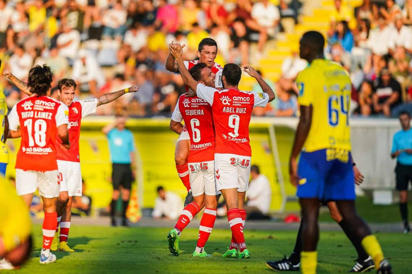 SC Braga goleia Arouca e isola-se na liderança da I Liga