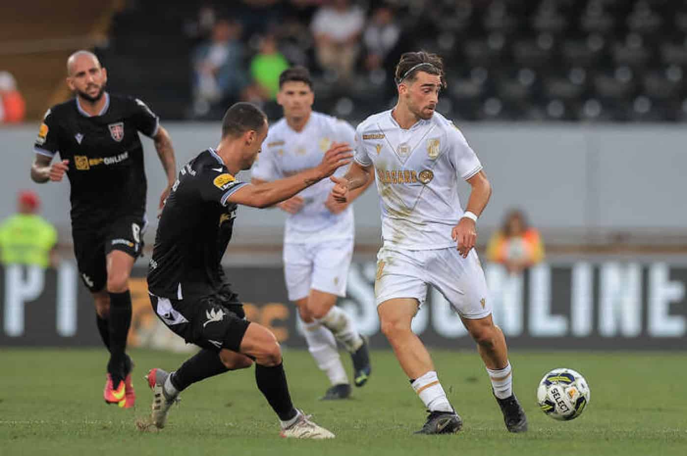 Vitória SC surpreendido pelo Casa Pia