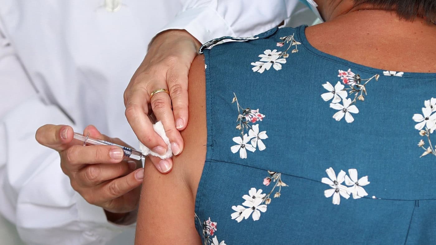 Plano de vacinação contra a covid-19 e gripe é apresentado hoje