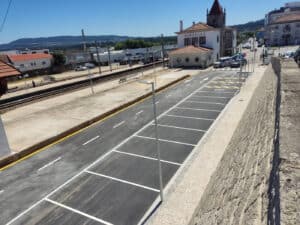 Estação de Barcelos tem novo parque de estacionamento