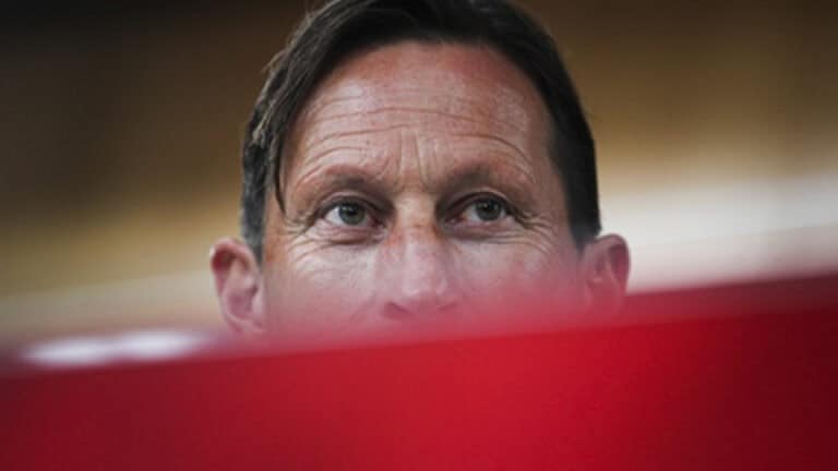 Benfica procura 12.º triunfo consecutivo na visita à Juventus