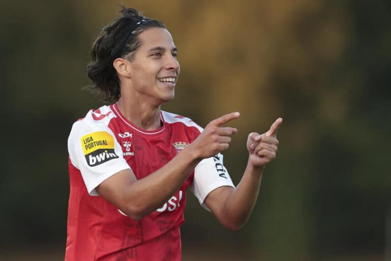 Diego Lainez chamado à seleção do México