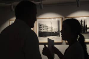 Encontros da Imagem. Exposições inaugurais homenageiam emigrantes e vida noturna de Braga