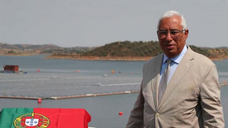 Novo aeroporto. Costa reúne-se sexta-feira com Montenegro